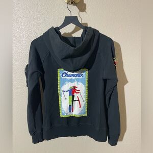 Val d'Isère Black Hoodie with Red Patch